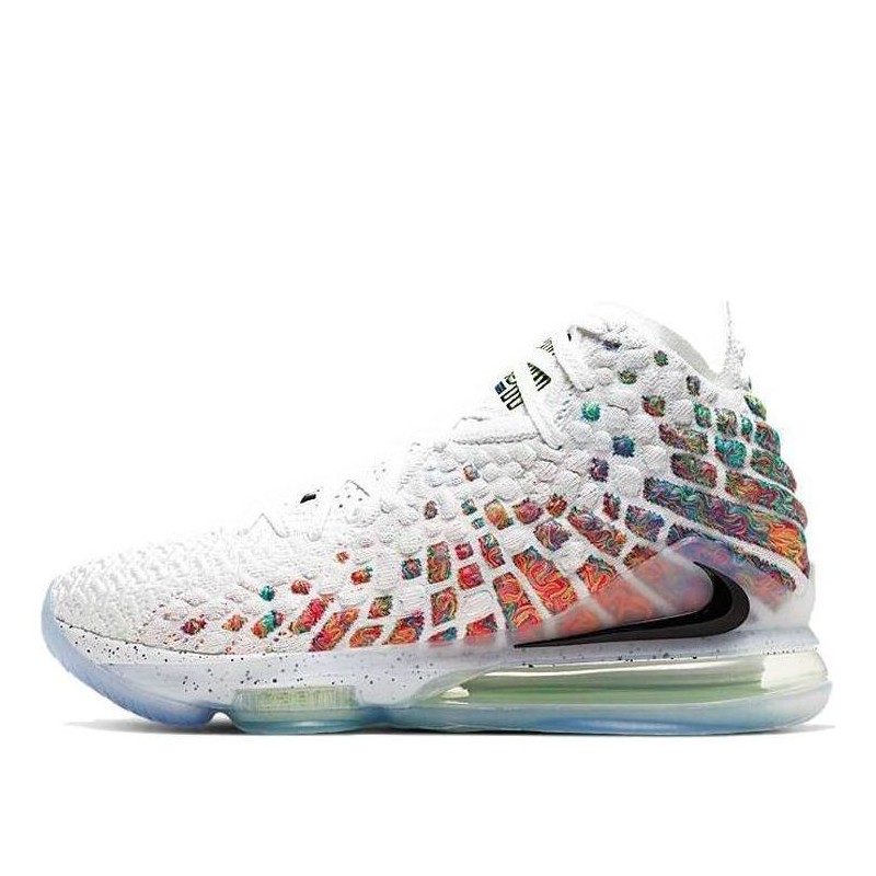 Nike LeBron 17 - Résistance Exceptionnelle à l'Usure