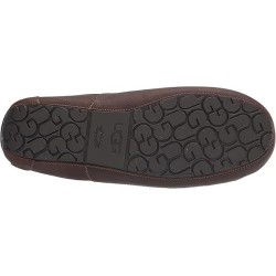 UGG Slipper Homme Ascot B0FJFWN2RS Design Ergonomique